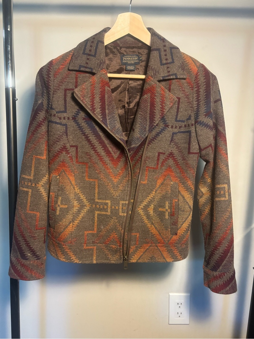 Pendleton Taupe Aztec Zip Jacket with Rust & Burgundy Accents